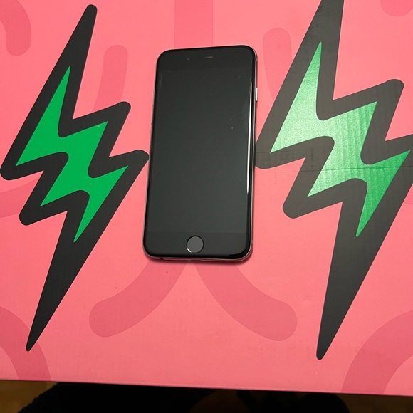 📱 iPhone 6 Good Condition 16 GB 📱 - Picture 3 of 5